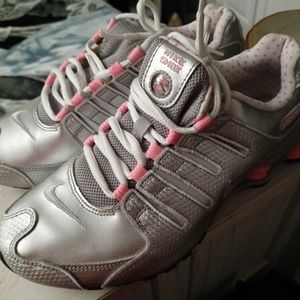 Womens Nike Shox